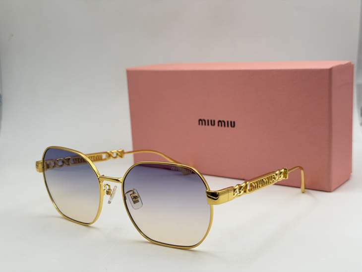 Picture of Miu Miu Sunglasses _SKUfw80879641fw